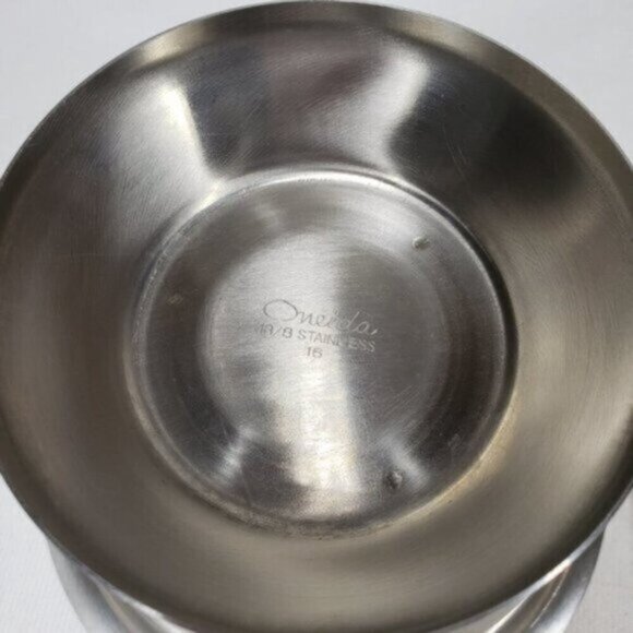 Oneida Stainless Chip and Dip Platter Bowl Simple Classic Party Celebrat… - Picture 8 of 13